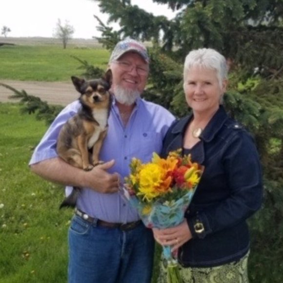 Meet your Posh Ambassador, Paula - Picture 2 of 16